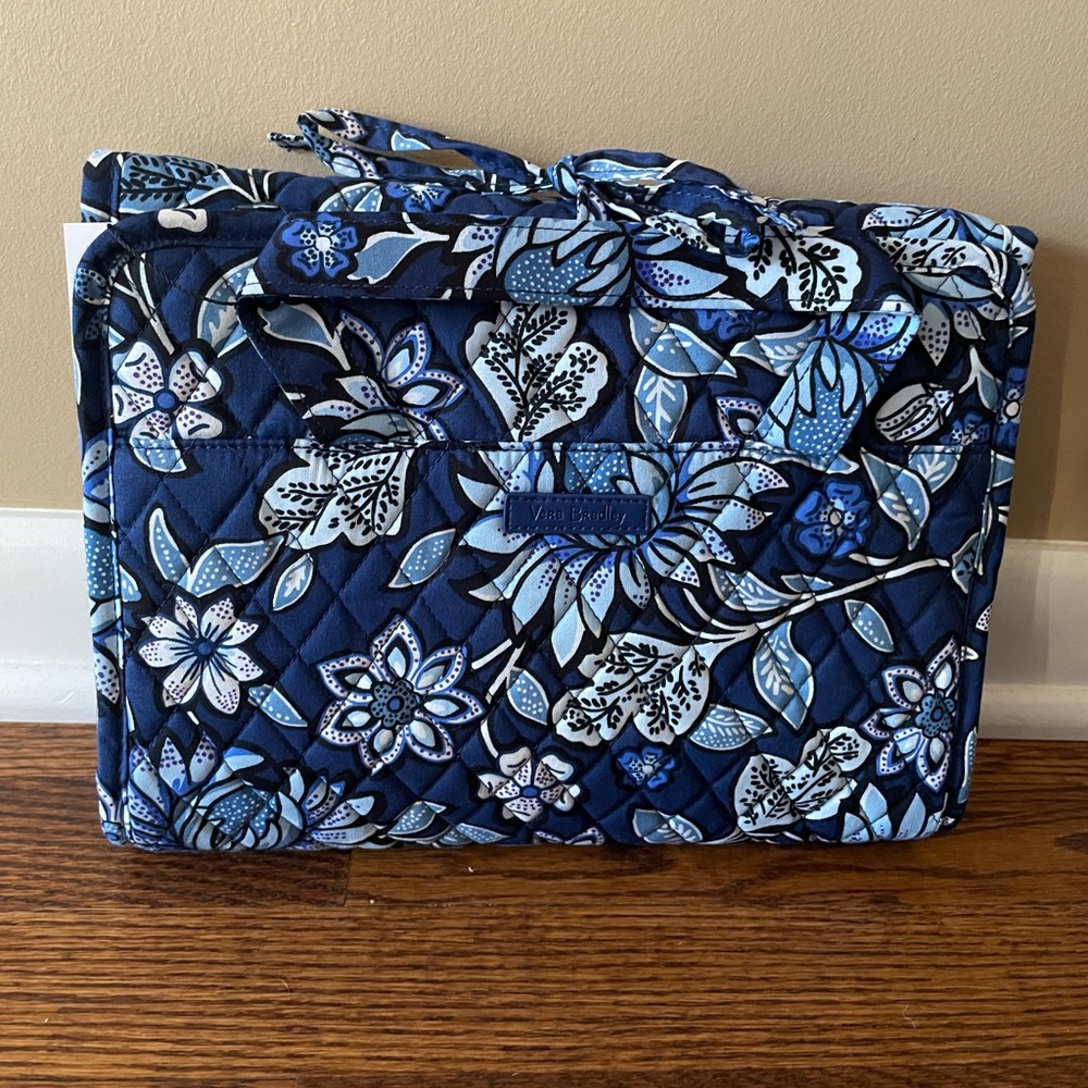 NWT Vera Bradley Hanging Toiletry Bag in Tropics Tapestry